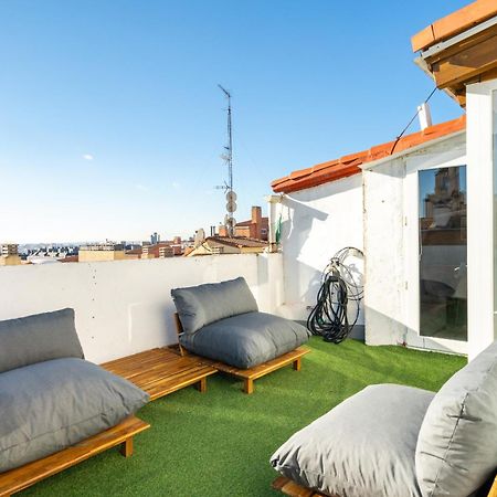 Atico Con Terraza En Lavapies Alquiler Temporal Leilighet Madrid Eksteriør bilde