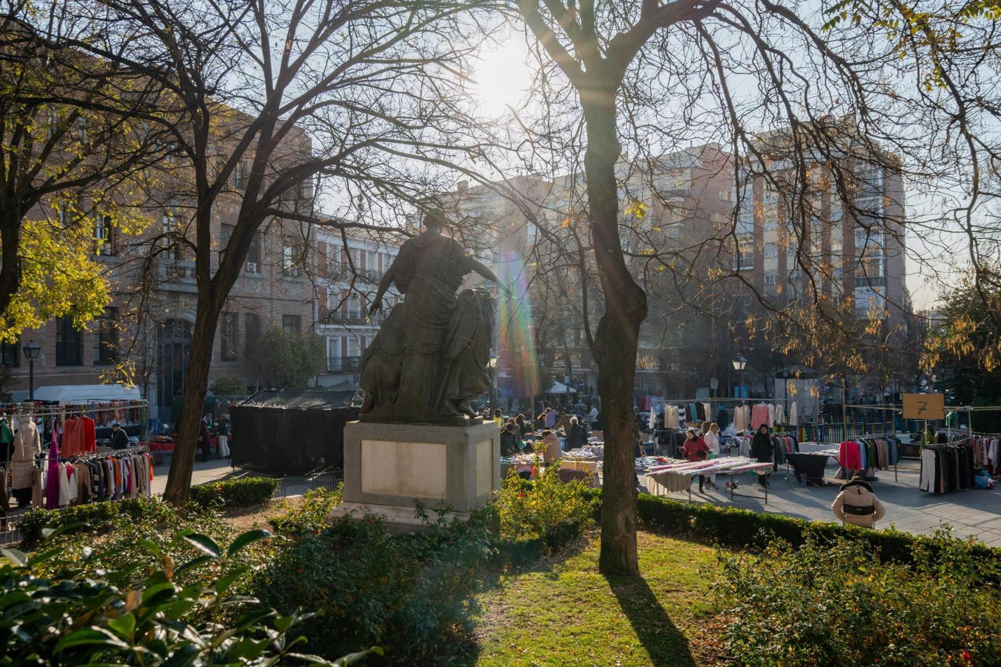 Atico Con Terraza En Lavapies Alquiler Temporal Leilighet Madrid Eksteriør bilde